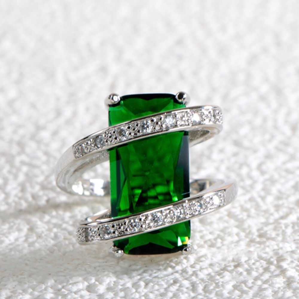 New 925 Radiant Emerald Cubic Zirconia Tension Swirl Statement Ring - Picture 2 of 16